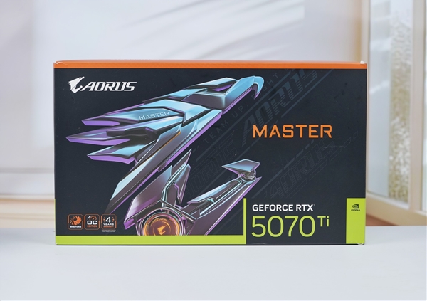 超级雕来了！技嘉AORUS RTX 5070 Ti MASTER 16GB显卡图赏