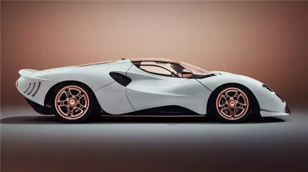 将奢华展现的淋漓尽致！De Tomaso P72超跑官图发布：海外售价585万元