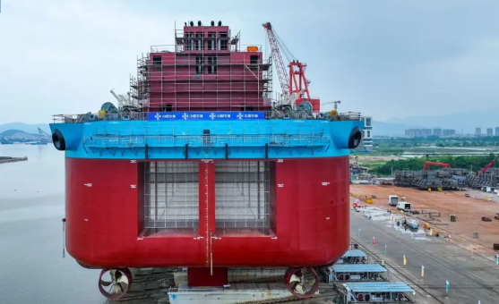 “湾区伶仃”号养殖工船成功下水：大湾区将实现“吃鱼自由”