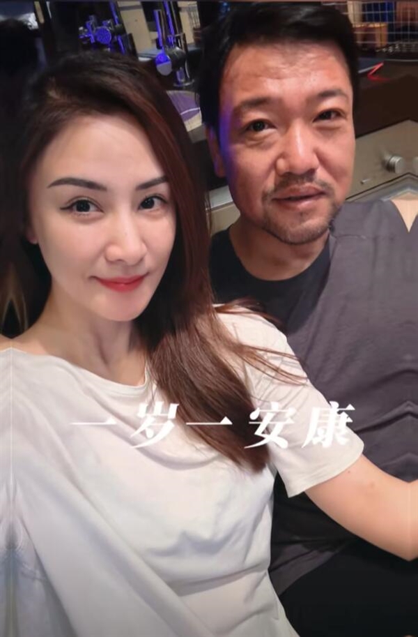贾冰成功减肥后睡觉不打呼噜了：网友直呼瘦到脱相